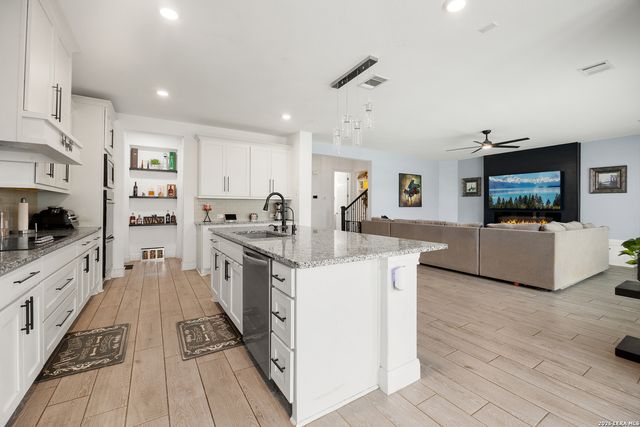 221 Terramar, Cibolo, TX 78108