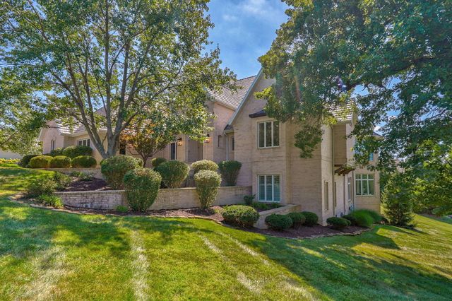 5261 S Applecross Way, Springfield, MO 65809