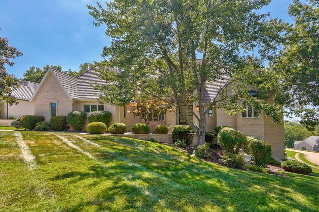 5261 S Applecross Way, Springfield, MO 65809