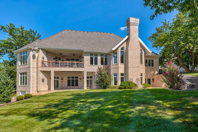 5261 S Applecross Way, Springfield, MO 65809