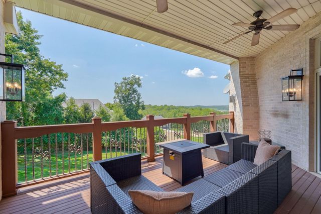 5261 S Applecross Way, Springfield, MO 65809