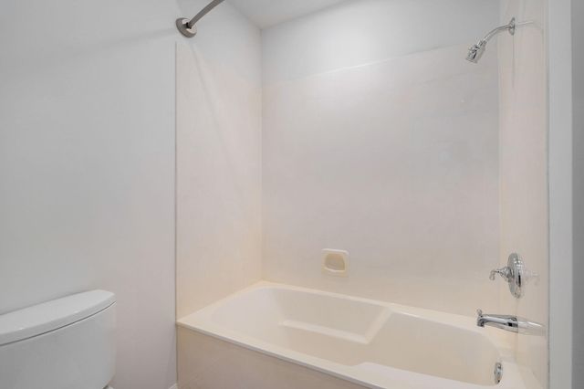 5261 S Applecross Way, Springfield, MO 65809