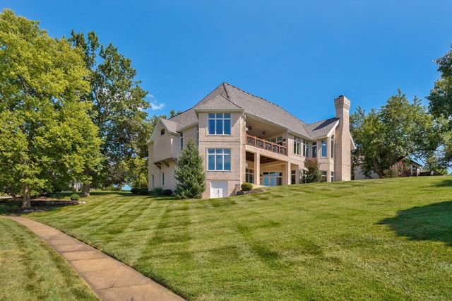 5261 S Applecross Way, Springfield, MO 65809