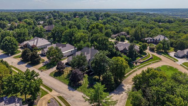5261 S Applecross Way, Springfield, MO 65809