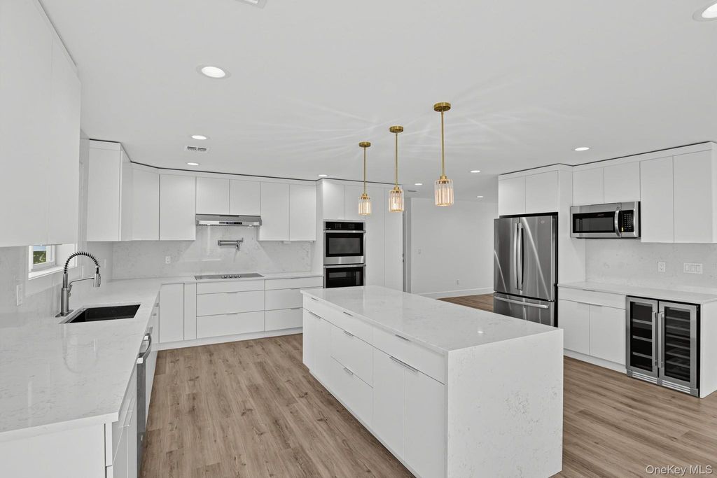 2337 Westley Road, Westbury, NY 11590 — photo 4