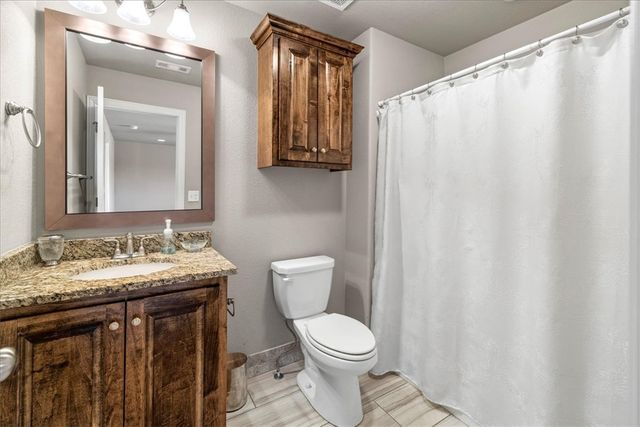 6106 W Bainbridge Drive, Rogers, AR 72758