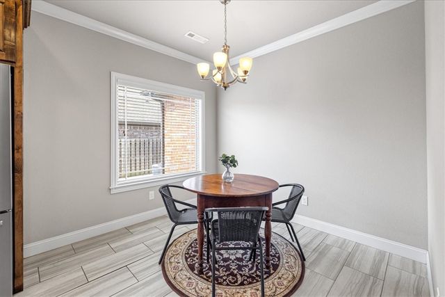 6106 W Bainbridge Drive, Rogers, AR 72758