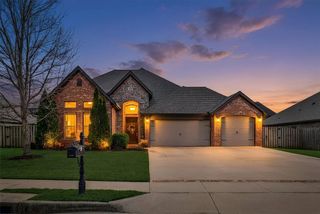 6106 W Bainbridge Drive, Rogers, AR 72758