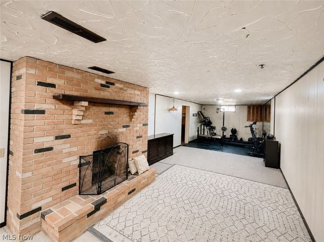 1264 Everbright Drive, Uniontown, OH 44685