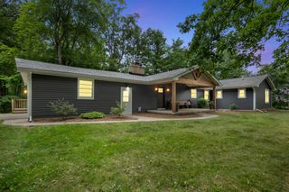 1059 Cumberland Avenue, Lowell, MI 49331