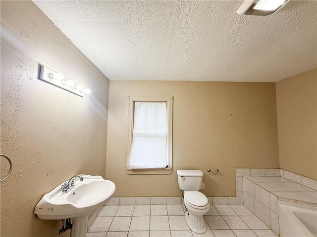 1705 Gill Road, Mobile, AL 36605