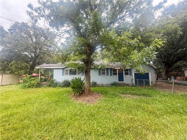 1705 Gill Road, Mobile, AL 36605