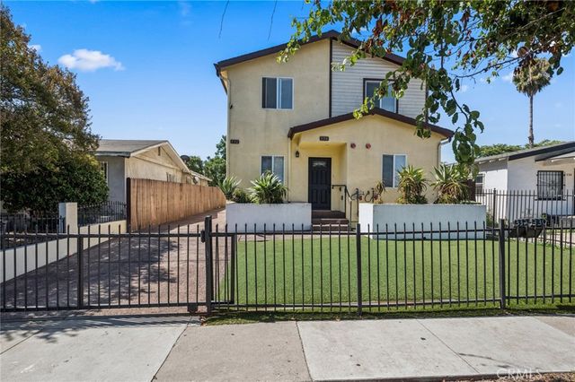 330 E 101st Street, Los Angeles, CA 90003