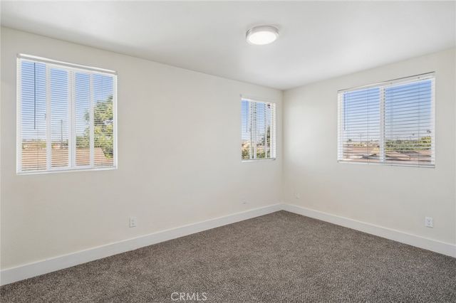 330 E 101st Street, Los Angeles, CA 90003