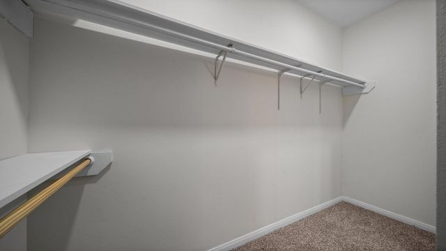 18 Windsor Drive, Conroe, TX 77304