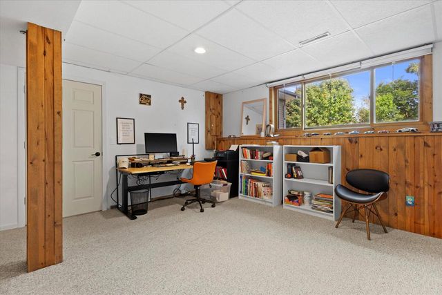 1606 Pleasant View AVENUE, Waukesha, WI 53188