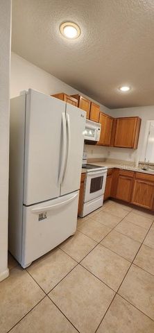 2529 HARN BOULEVARD 4, Clearwater, FL 33764