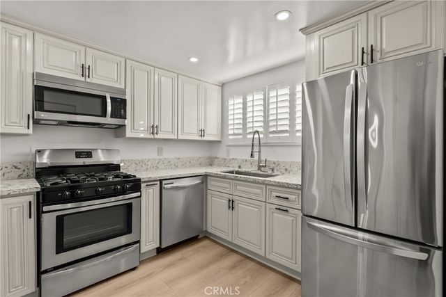 2905 Montrose Avenue 610, La Crescenta, CA 91214