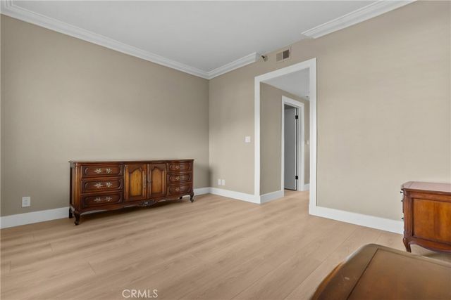 2905 Montrose Avenue 610, La Crescenta, CA 91214