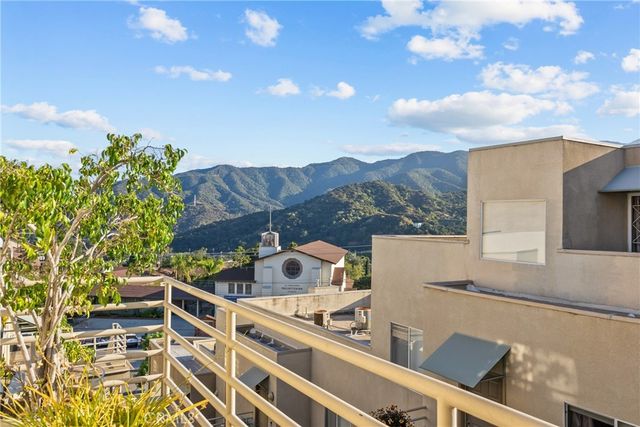 2905 Montrose Avenue 610, La Crescenta, CA 91214