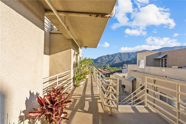 2905 Montrose Avenue 610, La Crescenta, CA 91214