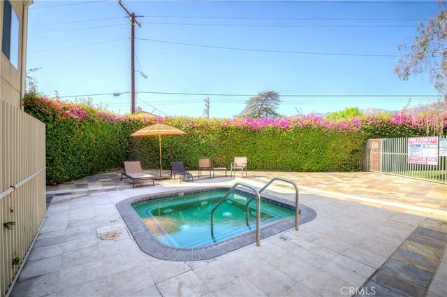 2905 Montrose Avenue 610, La Crescenta, CA 91214