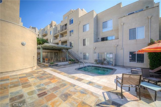 2905 Montrose Avenue 610, La Crescenta, CA 91214