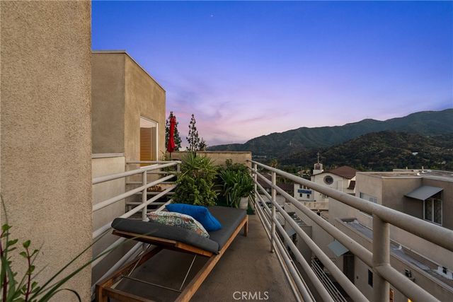 2905 Montrose Avenue 610, La Crescenta, CA 91214