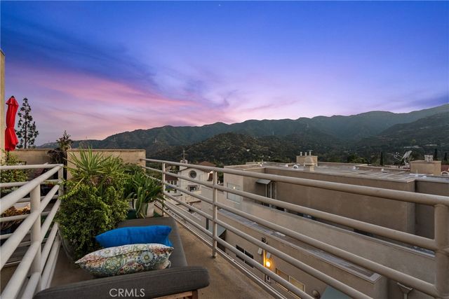 2905 Montrose Avenue 610, La Crescenta, CA 91214