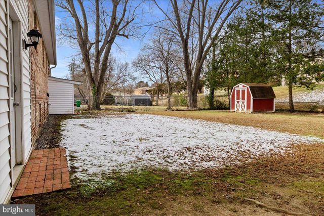 6812 FULFORD ST, Clinton, MD 20735