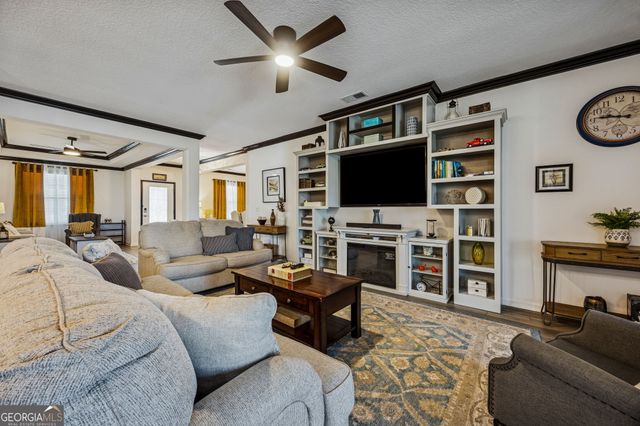 146 College Street, Kingsland, GA 31548