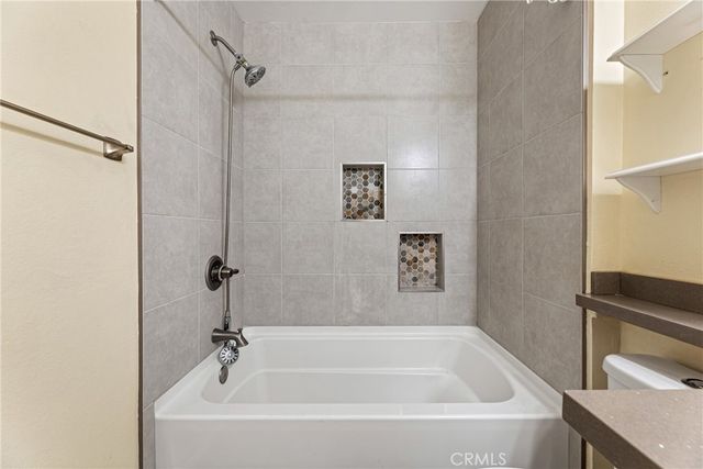 23520 Western A, Los Angeles, CA 90710