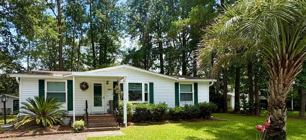 3095 Palmetto Dr., Murrells Inlet, SC 29576