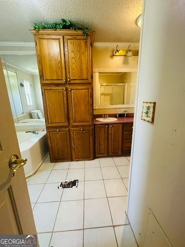 347 Green Meadows Drive, Hartwell, GA 30643