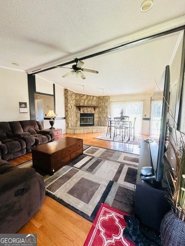 347 Green Meadows Drive, Hartwell, GA 30643