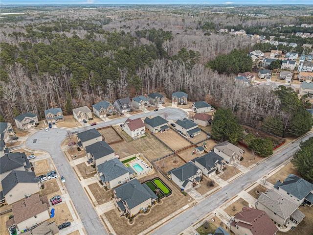 622 Stream Court, Fairburn, GA 30213