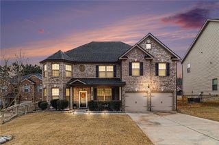 622 Stream Court, Fairburn, GA 30213