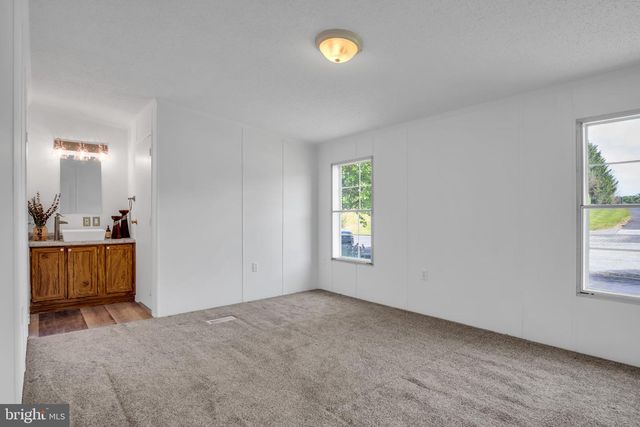 3 COUNTRY VIEW CT, East Berlin, PA 17316