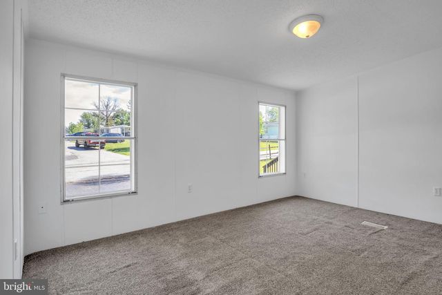 3 COUNTRY VIEW CT, East Berlin, PA 17316