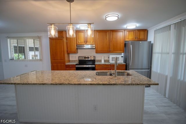 5506 Virginia Dare LN, North Fort Myers, FL 33917