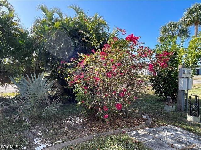 5506 Virginia Dare LN, North Fort Myers, FL 33917