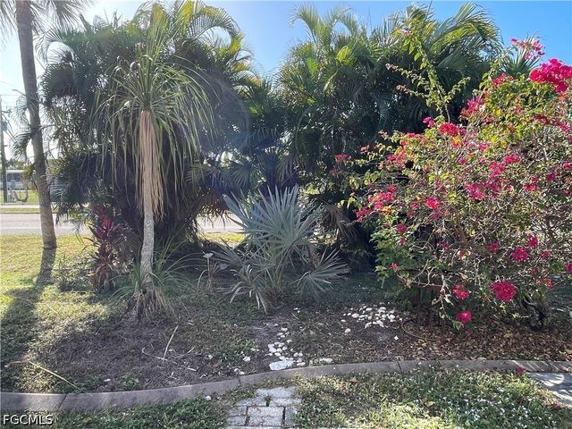 5506 Virginia Dare LN, North Fort Myers, FL 33917