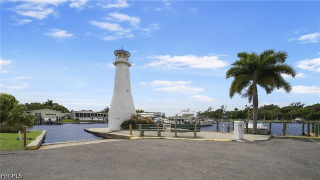 5506 Virginia Dare LN, North Fort Myers, FL 33917