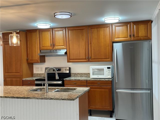 5506 Virginia Dare LN, North Fort Myers, FL 33917