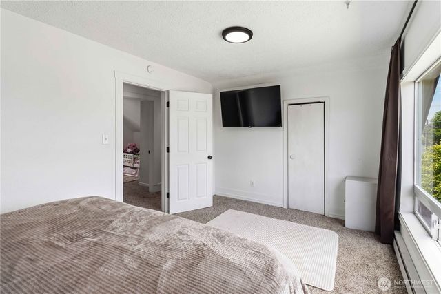 704 Columbia Street, Kelso, WA 98626