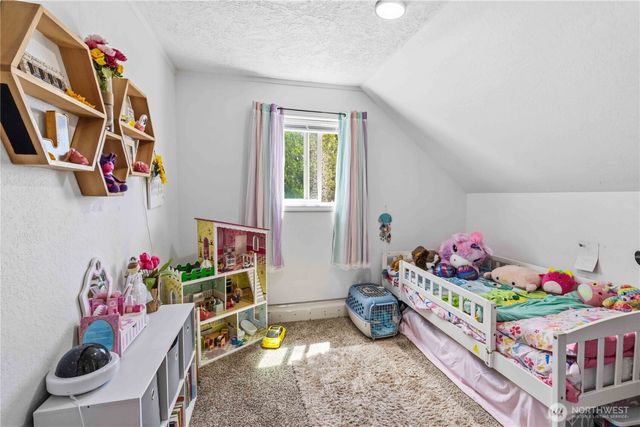 704 Columbia Street, Kelso, WA 98626