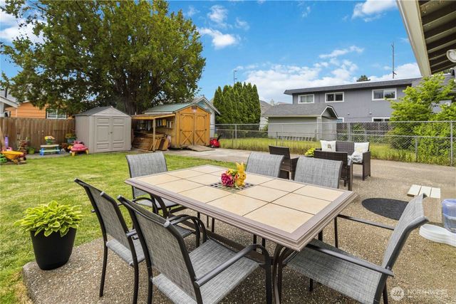 704 Columbia Street, Kelso, WA 98626