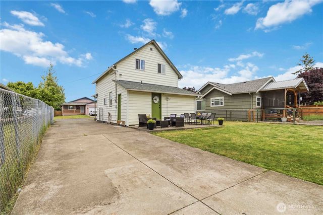 704 Columbia Street, Kelso, WA 98626