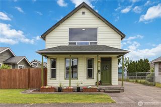 704 Columbia Street, Kelso, WA 98626