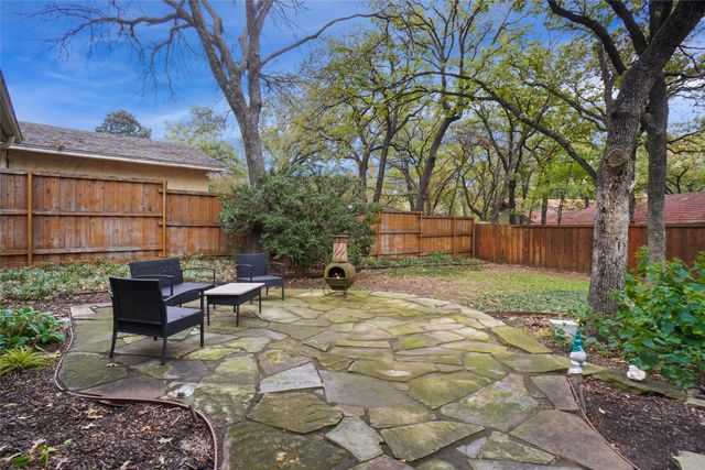 2847 Oak Forest Drive, Grapevine, TX 76051